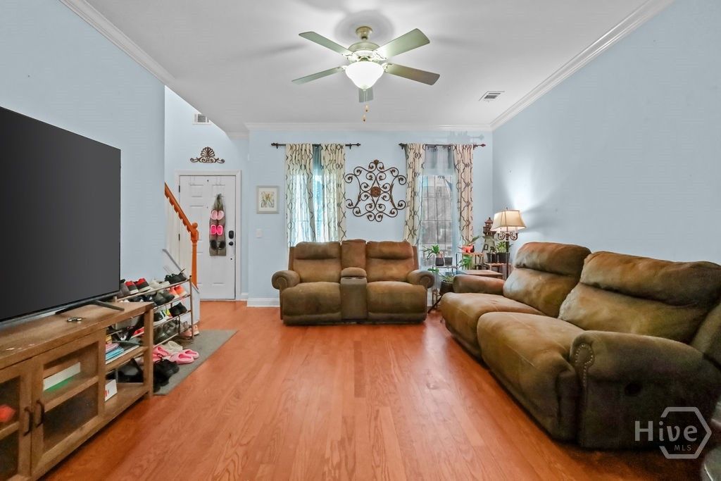 Image 10 of property listing at 20 Chaple Lane, Richmond Hill, GA 31324