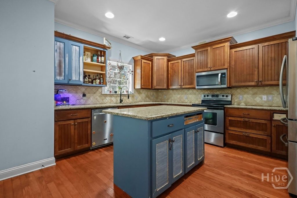 Image 11 of property listing at 20 Chaple Lane, Richmond Hill, GA 31324
