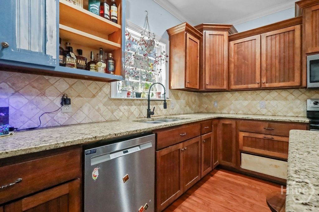 Image 14 of property listing at 20 Chaple Lane, Richmond Hill, GA 31324