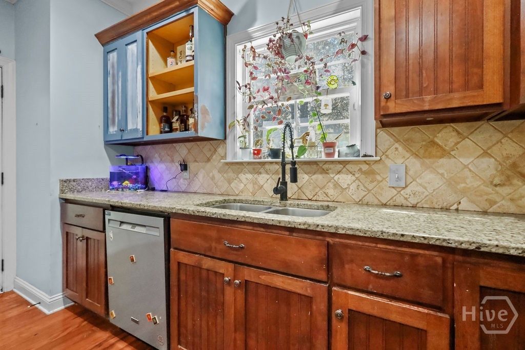 Image 15 of property listing at 20 Chaple Lane, Richmond Hill, GA 31324
