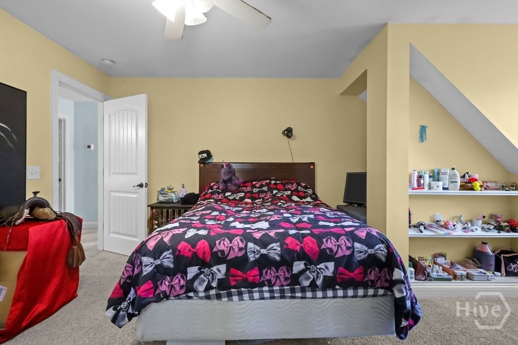 Image 32 of property listing at 20 Chaple Lane, Richmond Hill, GA 31324