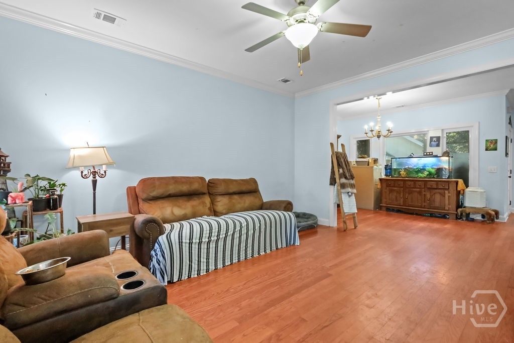 Image 9 of property listing at 20 Chaple Lane, Richmond Hill, GA 31324