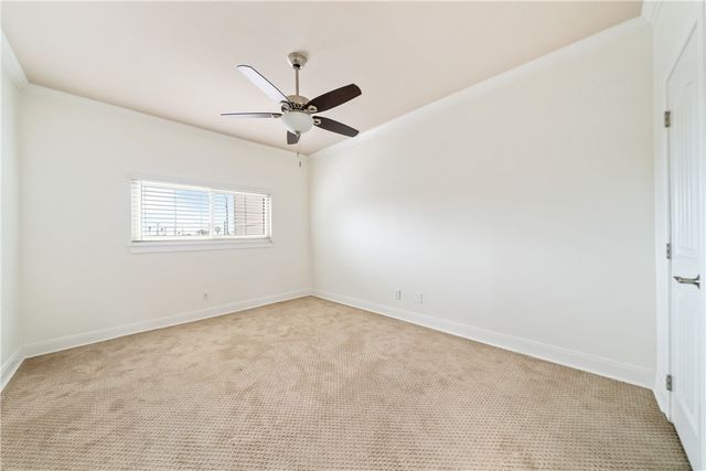 92 Lake Shore Dr, Corpus Christi, TX 78413