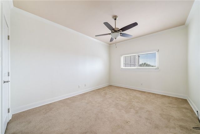 92 Lake Shore Dr, Corpus Christi, TX 78413
