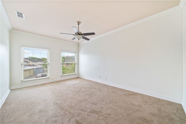 92 Lake Shore Dr, Corpus Christi, TX 78413