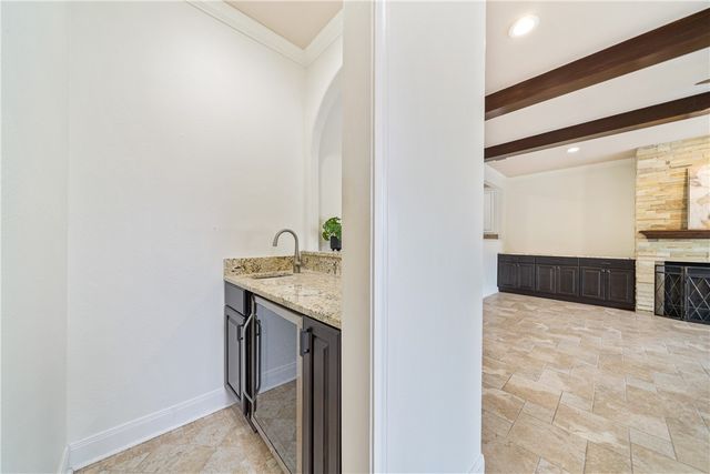 92 Lake Shore Dr, Corpus Christi, TX 78413