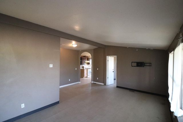 7337 W Mount Whitney Avenue, Riverdale, CA 93656