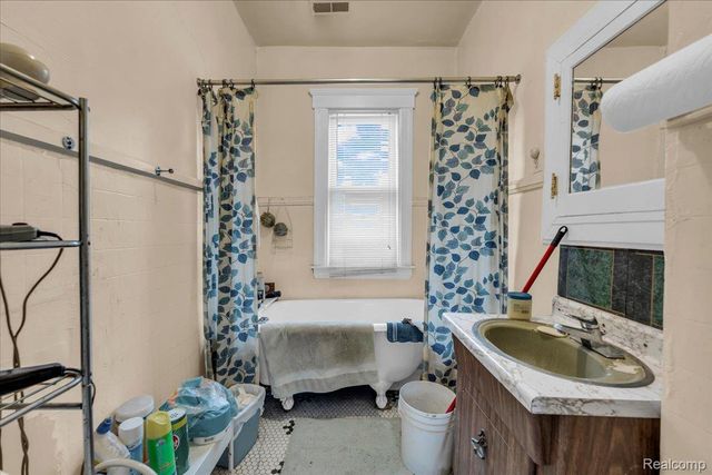 3320 14th Street, Detroit, MI 48208