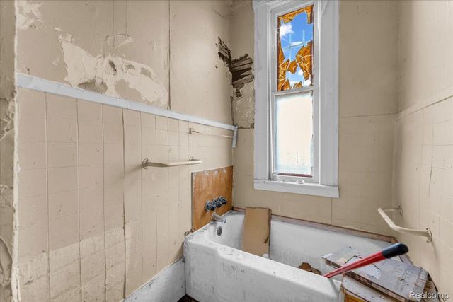 3320 14th Street, Detroit, MI 48208