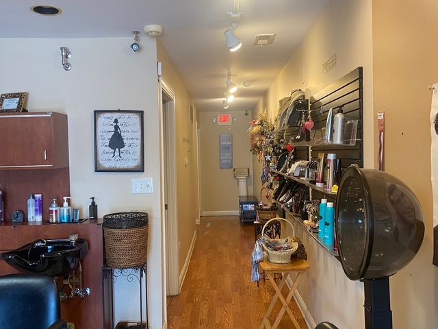 10016 S Roberts Road 1-South, Palos Hills, IL 60465