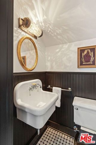 811 N Occidental Boulevard, Los Angeles, CA 90026