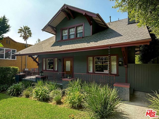 811 N Occidental Boulevard, Los Angeles, CA 90026