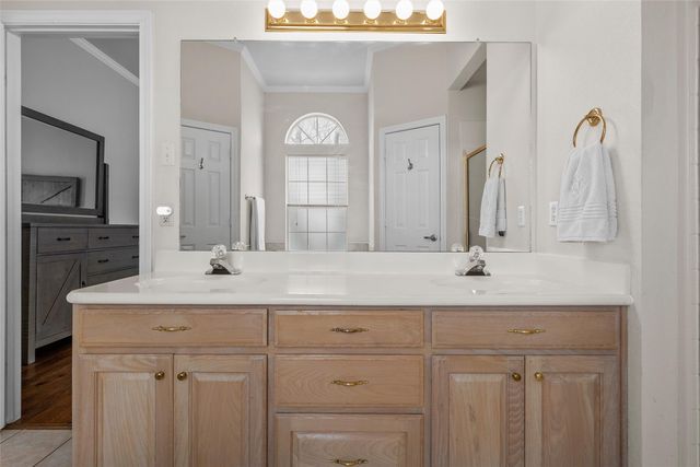 1421 Meadow Mountain Drive, Waco, TX 76712