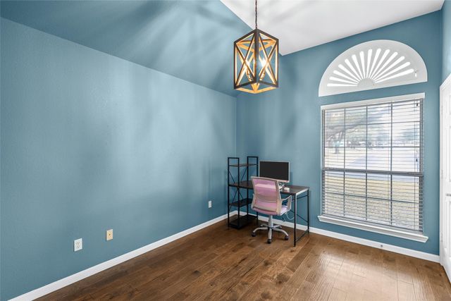 1421 Meadow Mountain Drive, Waco, TX 76712