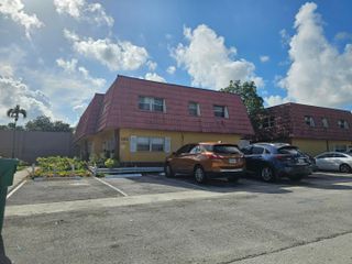 2556 NW 52nd Avenue D19, Lauderhill, FL 33313