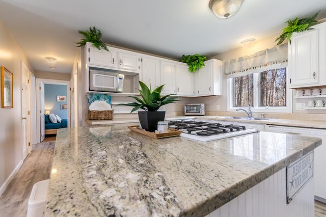 25 Oakwood Road, Eastham, MA 02642