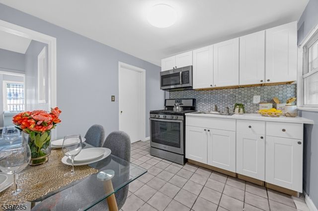 1088 Grove St, Irvington Twp., NJ 07111