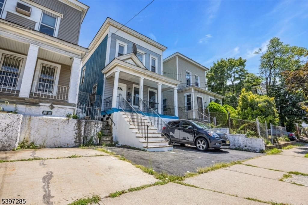 1088 Grove St, Irvington Twp., NJ 07111