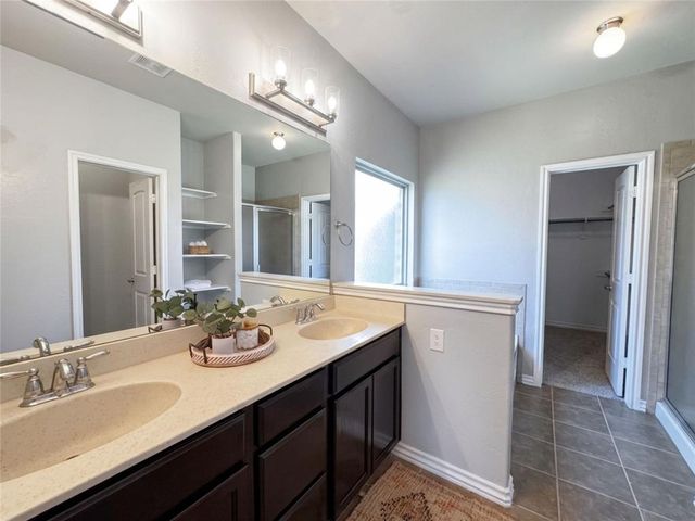 11016 SW 39th Court, Mustang, OK 73064