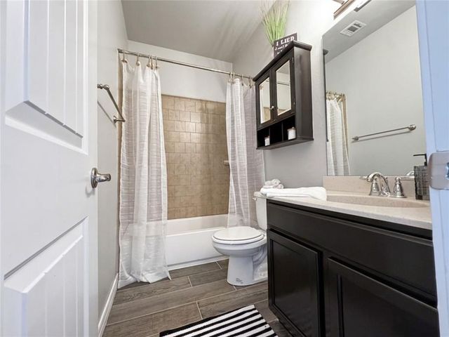 11016 SW 39th Court, Mustang, OK 73064