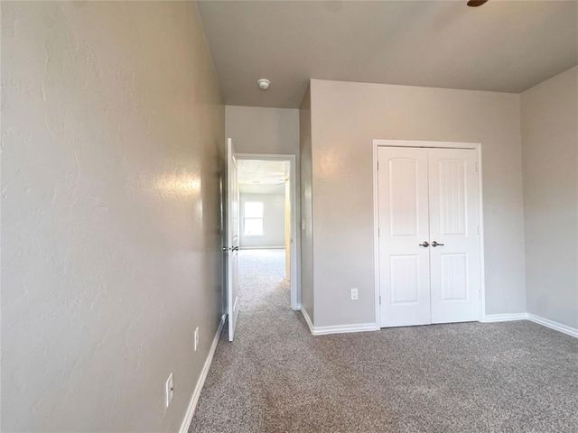 11016 SW 39th Court, Mustang, OK 73064
