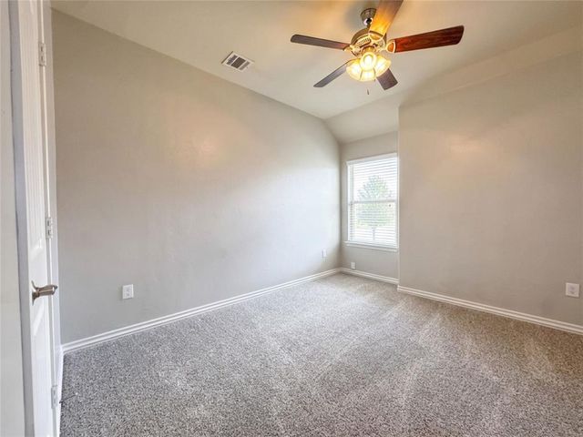 11016 SW 39th Court, Mustang, OK 73064