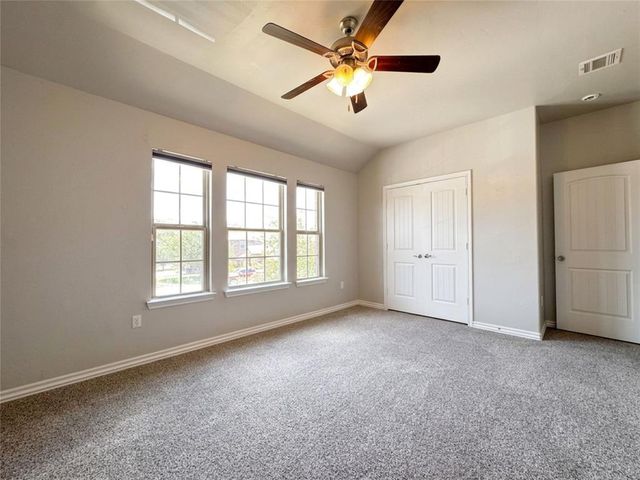 11016 SW 39th Court, Mustang, OK 73064