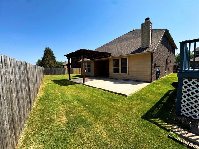 11016 SW 39th Court, Mustang, OK 73064