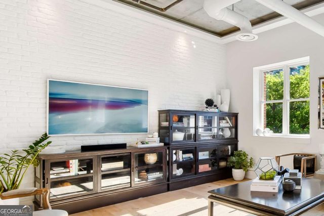 206 11th Street NE 502, Atlanta, GA 30309