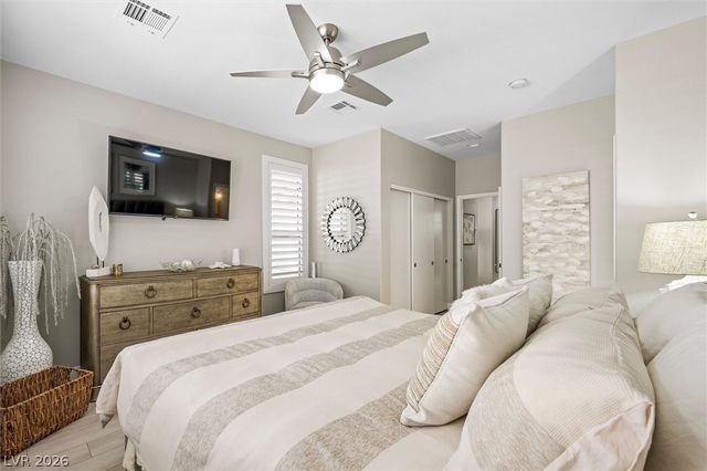 10232 Roma Madre Avenue, Las Vegas, NV 89135