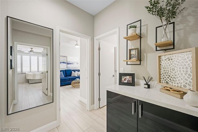 10232 Roma Madre Avenue, Las Vegas, NV 89135