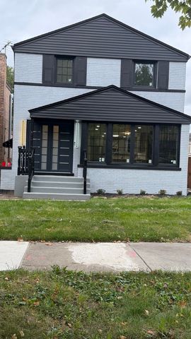 3024 W Fargo Avenue, Chicago, IL 60645