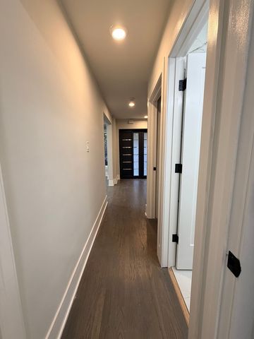 3024 W Fargo Avenue, Chicago, IL 60645