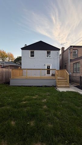 3024 W Fargo Avenue, Chicago, IL 60645