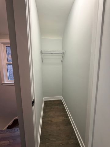 3024 W Fargo Avenue, Chicago, IL 60645