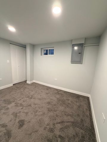3024 W Fargo Avenue, Chicago, IL 60645