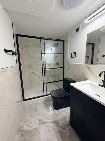 3024 W Fargo Avenue, Chicago, IL 60645