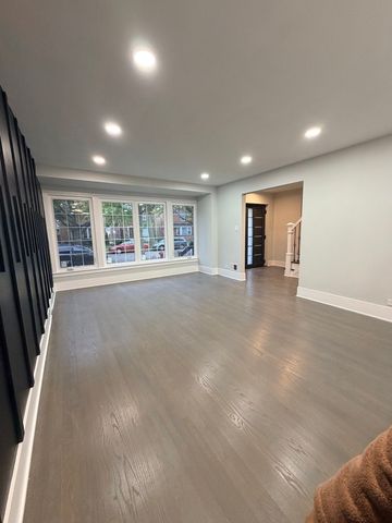 3024 W Fargo Avenue, Chicago, IL 60645