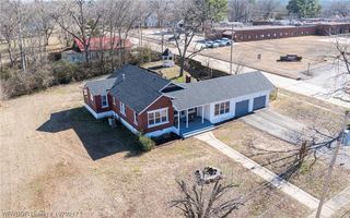 215 S 5th Street, Paris, AR 72855