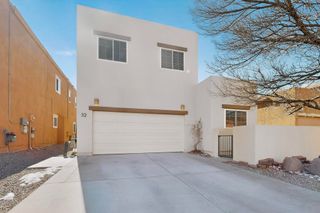 32 Sunset Canyon Lane, Santa Fe, NM 87508
