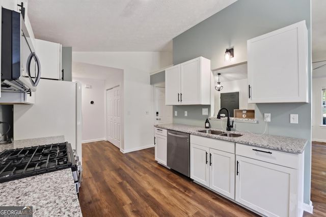 2558 Candlewood Way, Lawrenceville, GA 30044