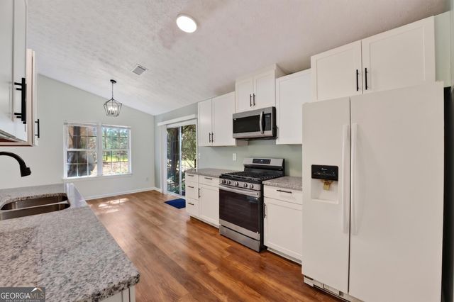 2558 Candlewood Way, Lawrenceville, GA 30044