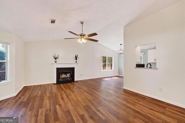 2558 Candlewood Way, Lawrenceville, GA 30044