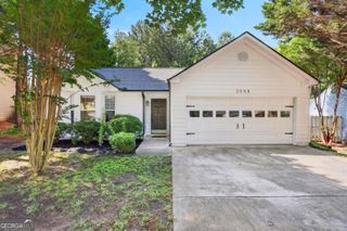 2558 Candlewood Way, Lawrenceville, GA 30044