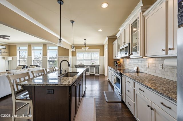 3001 Heather Green Blvd, La Grange, KY 40031