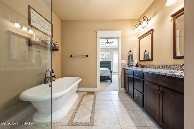 3001 Heather Green Blvd, La Grange, KY 40031