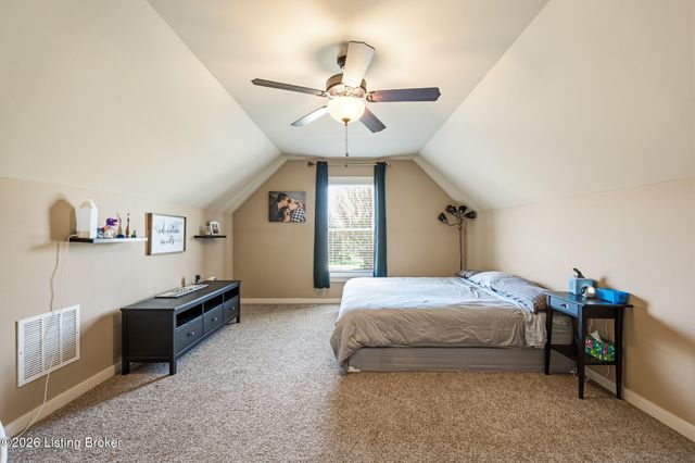 3001 Heather Green Blvd, La Grange, KY 40031