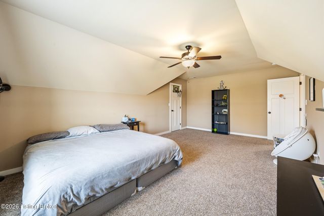 3001 Heather Green Blvd, La Grange, KY 40031