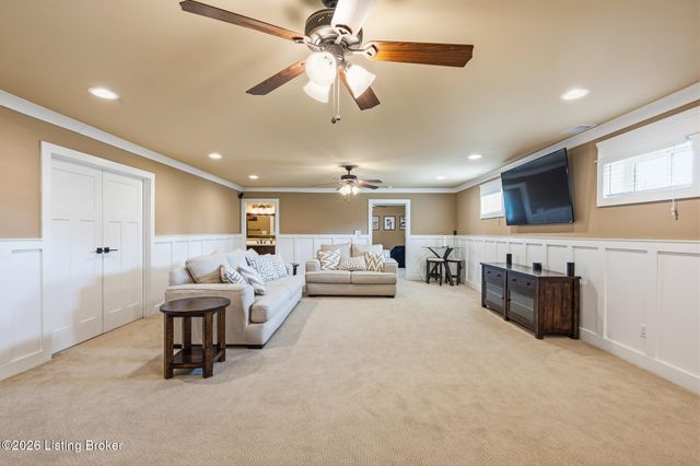 3001 Heather Green Blvd, La Grange, KY 40031