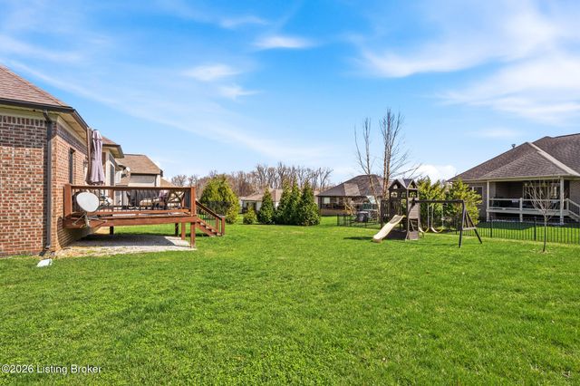 3001 Heather Green Blvd, La Grange, KY 40031